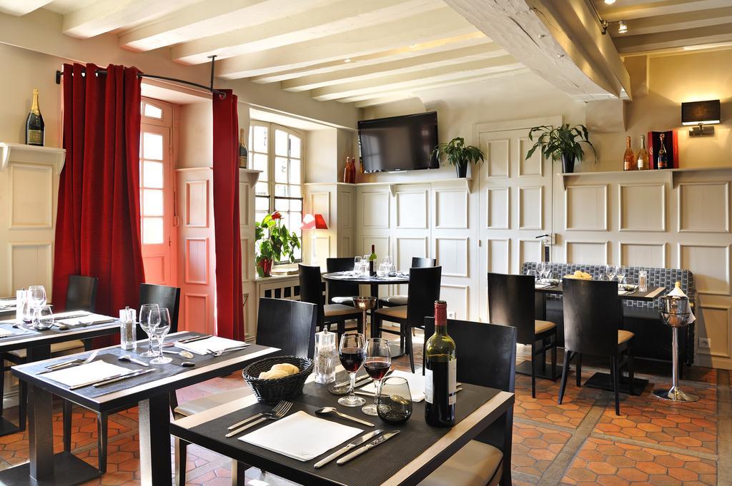 Le Saint-Jacques Hotell Cloyes-sur-le-Loir Exteriör bild