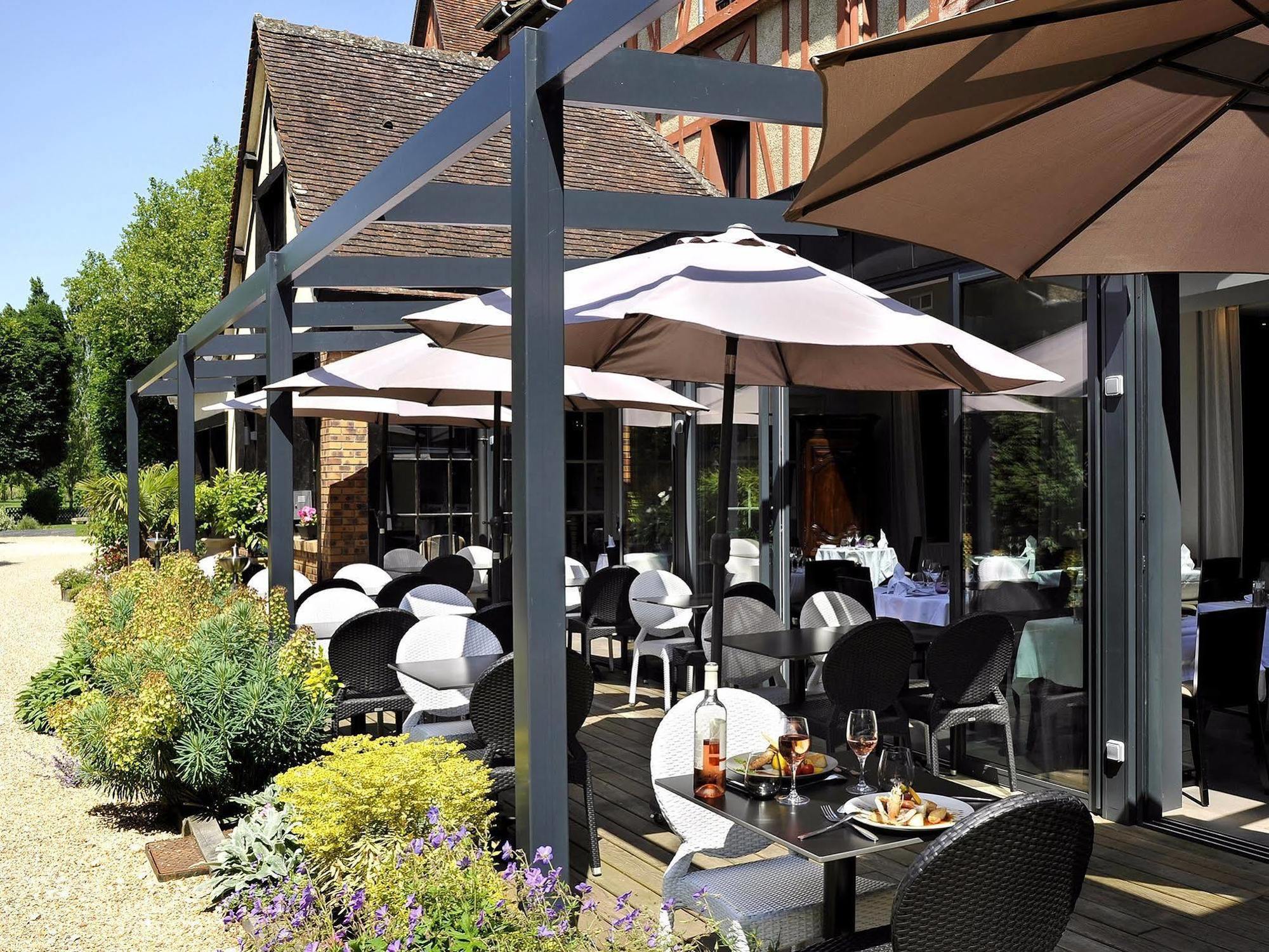Le Saint-Jacques Hotell Cloyes-sur-le-Loir Exteriör bild